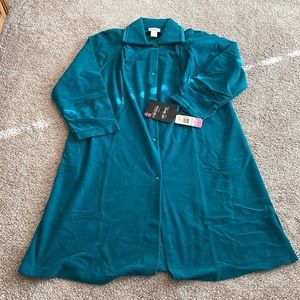 NWT Vanity Fair Robe